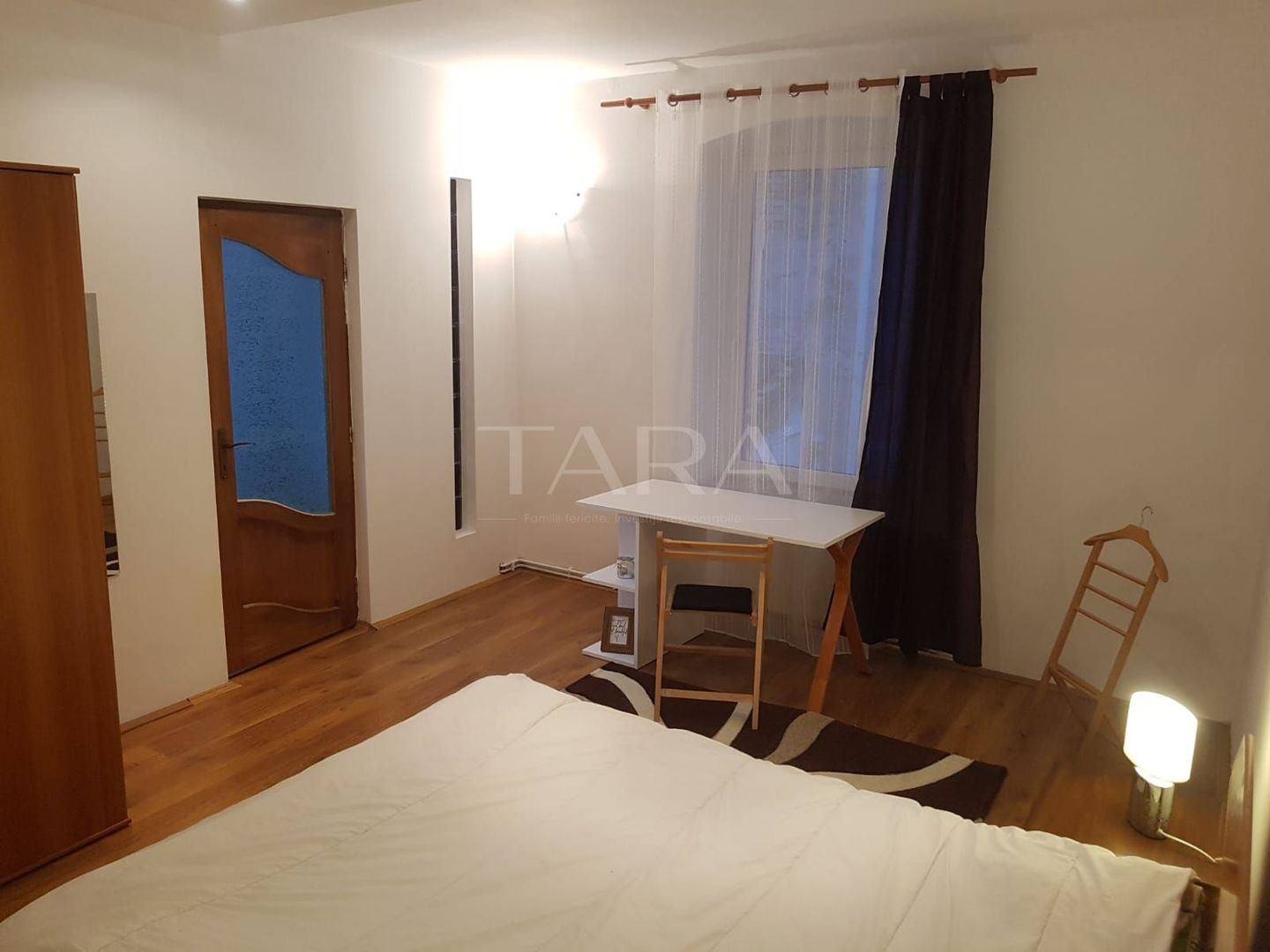 Apartament cochet, ultracentral – ideal pentru locuit sau investiție - Poză 4
