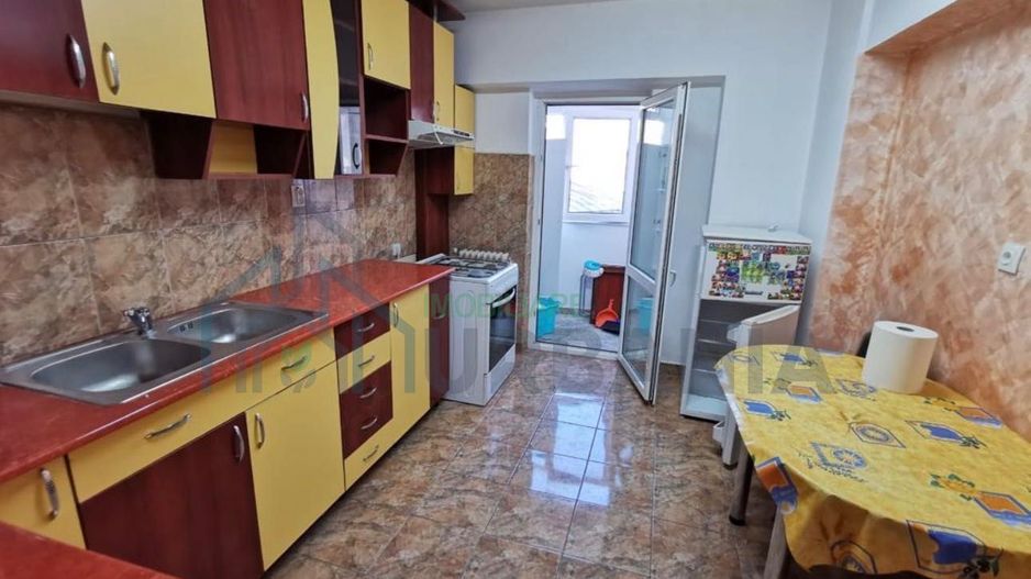 Apartament 3 camere de vanzare, Bulevardul Stefan cel Mare, Iasi - Poză 1