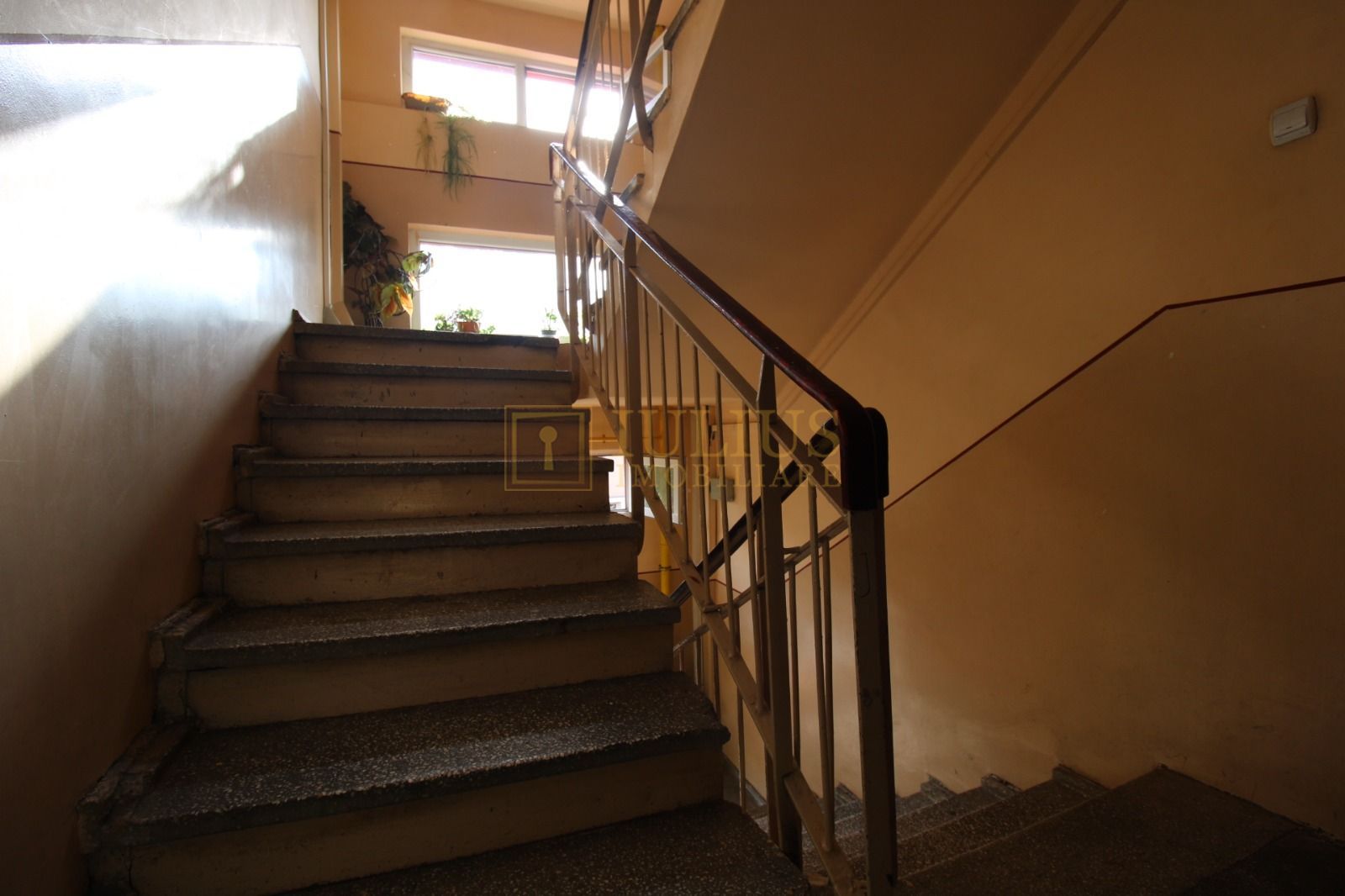 Complex Studentesc str.Daliei, et 3, bloc anvelopat; necesita renovare completa. - Poză 5