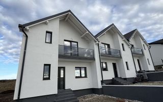 Casa modern 4 camere 2 bai 118.5 mp utili si teren 400 mp in Sura Mare - Poză 3