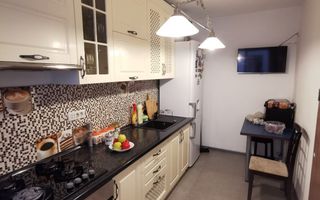 Vând apartament cu trei camere confort 1 - Poză 6