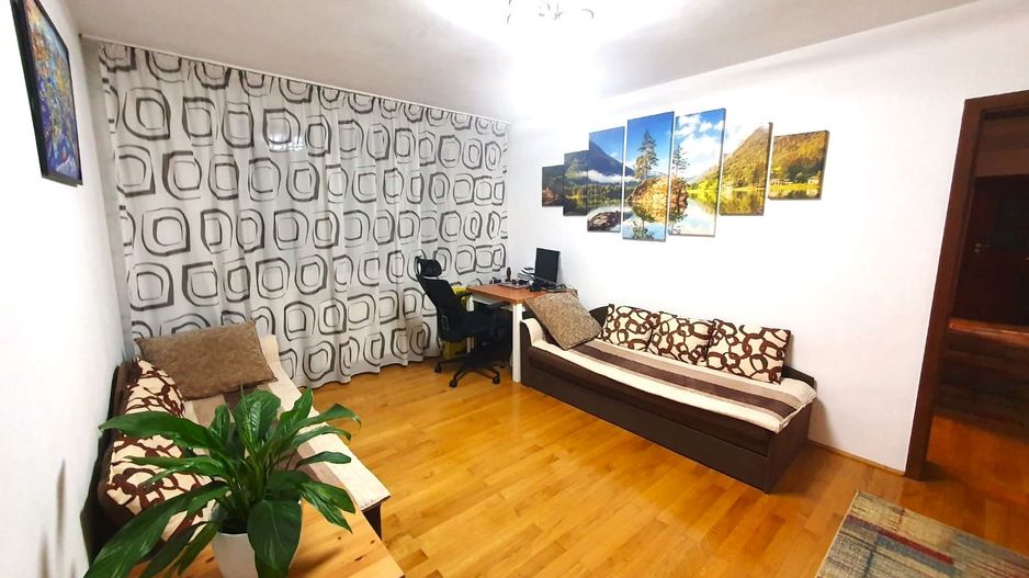 Central, 4 camere, etaj 1, mobilat si utilat - Poză 6