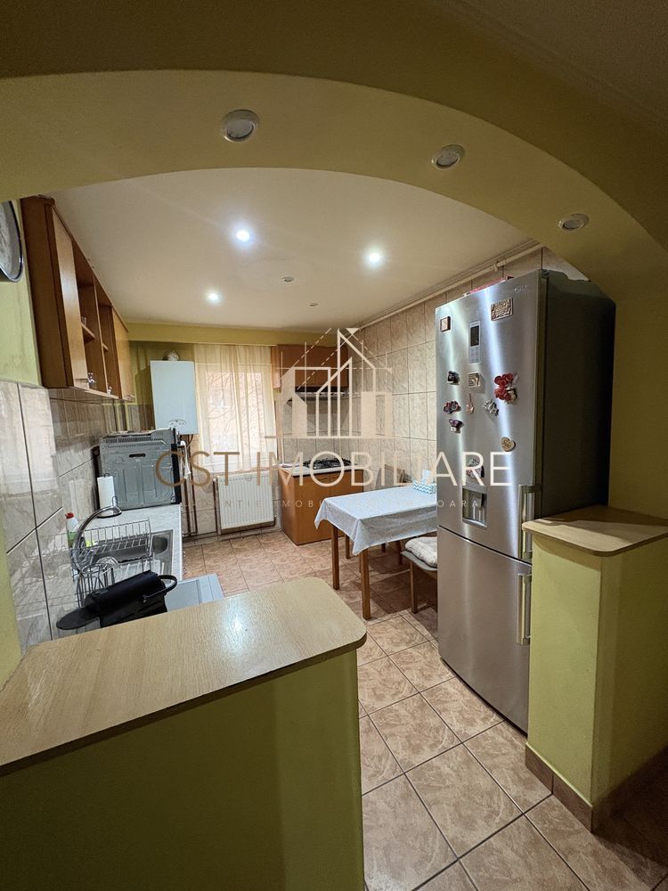 Aartament 2 camere decomandat,50 mp,etaj 2-Zona Modern - Poză 4