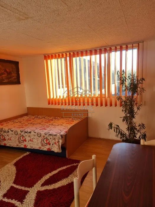 De închiriat apartament cu 30 mp - Poză 1