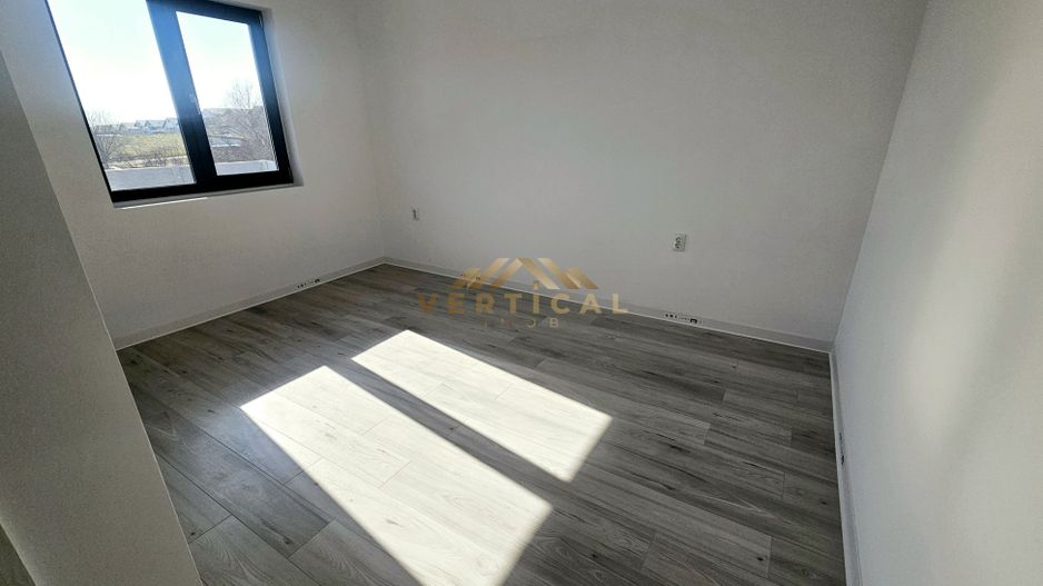 Casa pe un singur nivel cu 4 camere - comuna Berceni - Poză 6