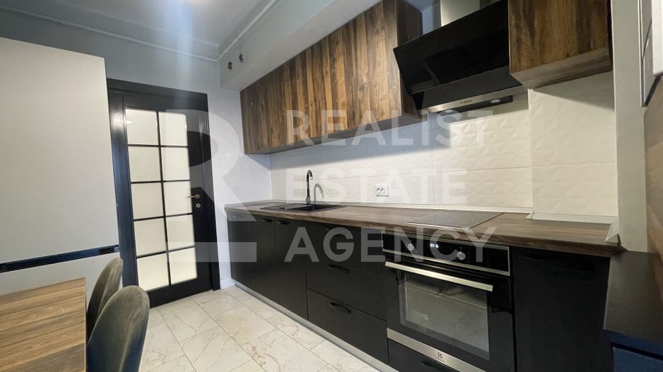 Închiriere apartament 2 camere, 2 locuri de parcare, Royal Town, Iași - Poză 5
