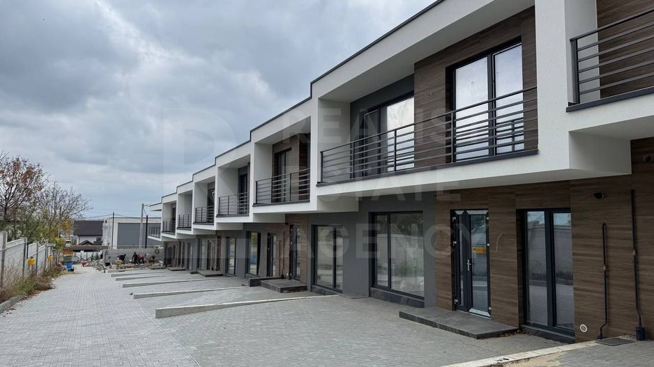 Vânzare, casă, 2 nivele, 3 camere, strada Prieteniei, Grătiești - Poză 1