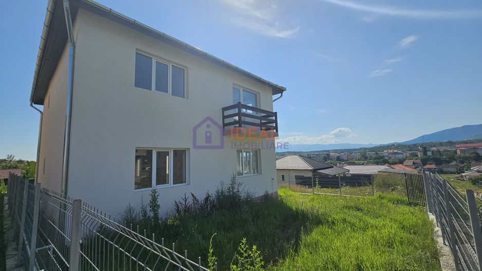 Casa cu 5 camere si vedere panoramica, in Cisnadie - Poză 1