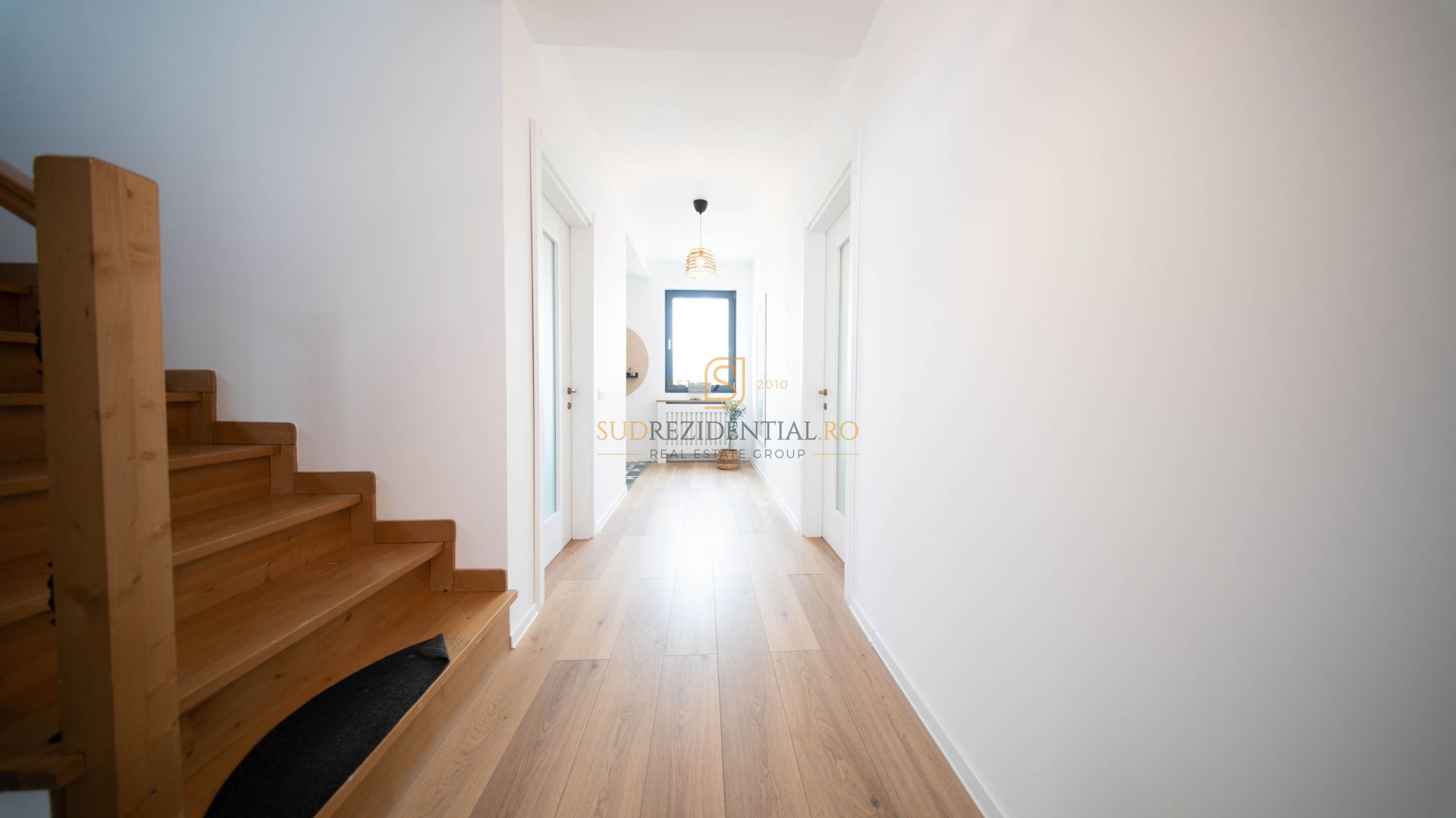 Casa Individuala de vanzare - Comuna Berceni - Complet mobilata - Poză 3