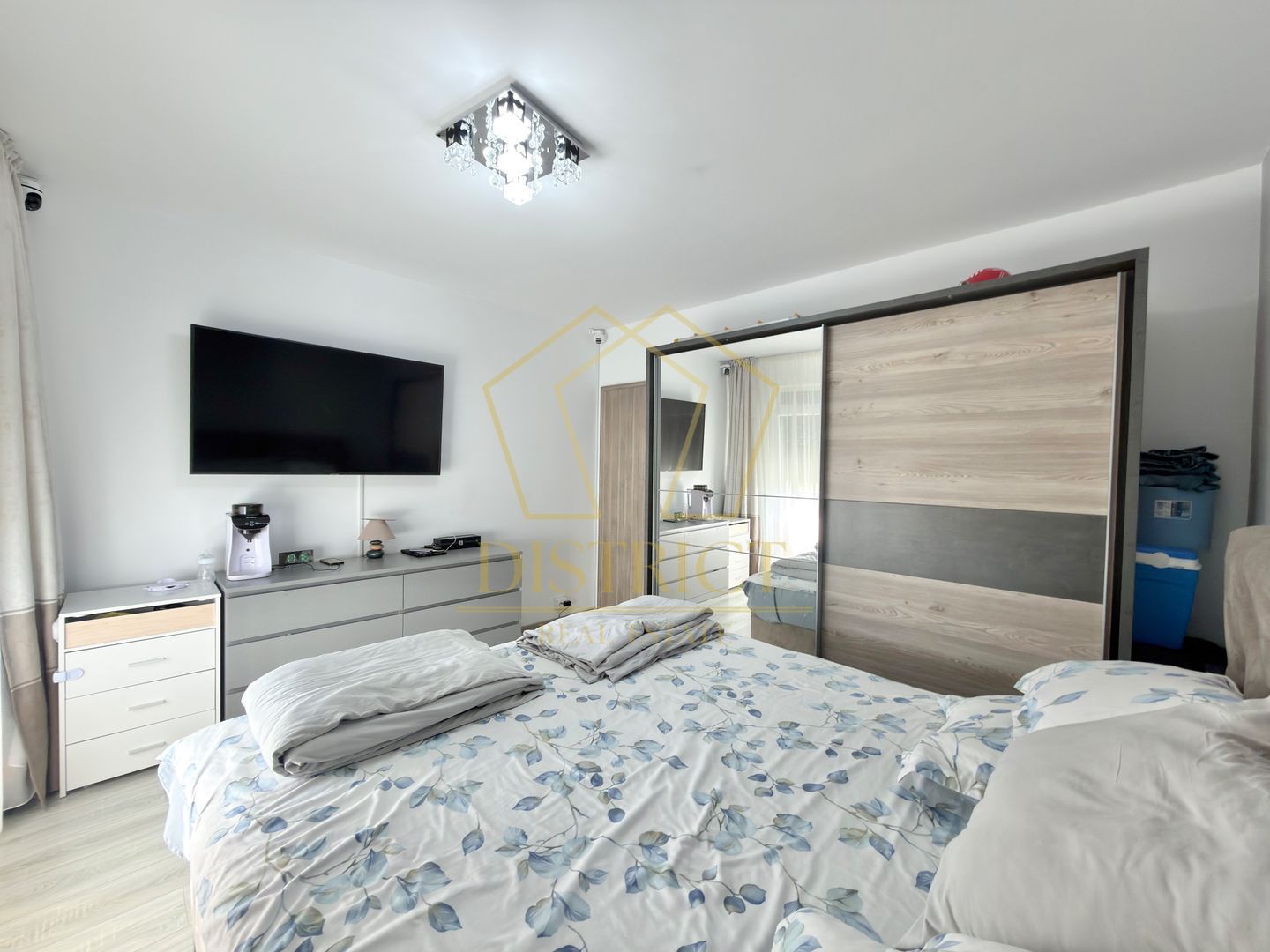 Apartament cu 3 camere decomandat, complet mobilat si utilat la parter in Giroc. - Poză 10
