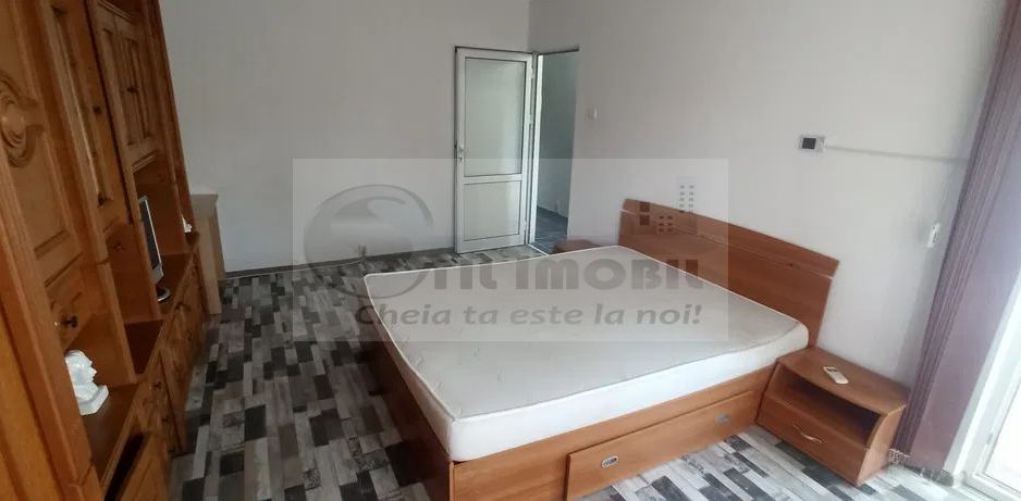 Apartament 1 camera Podu de Fier-  350 EURO - Poză 1