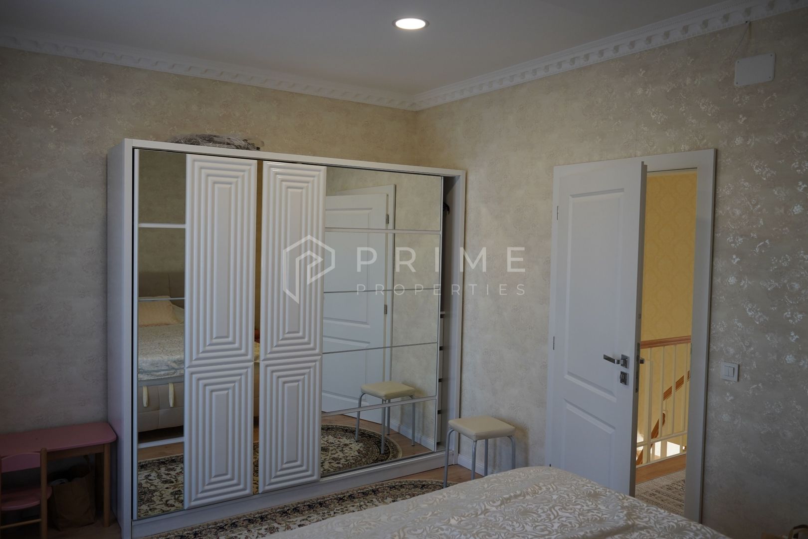 Casă tip duplex complet amenajată si mobilată - Poză 18