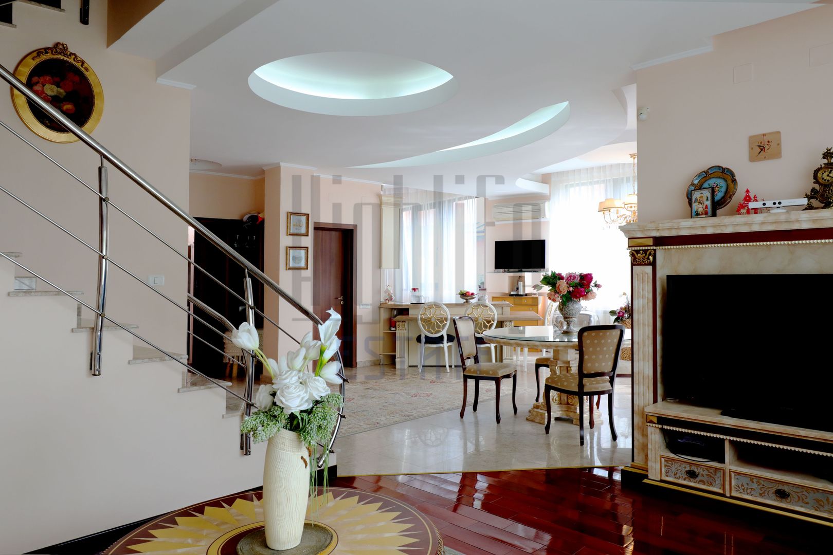 Vila de lux deosebita 9 Camere Pipera Erou Iancu Nicolae 298mp teren - Poză 11