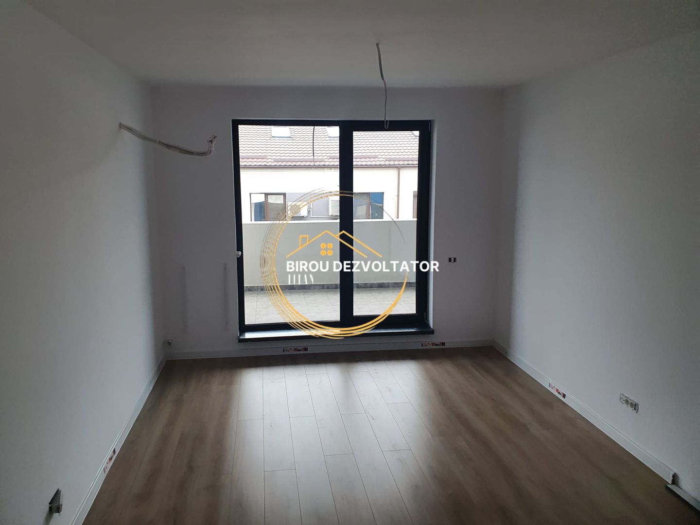 Decomandat Mare zona verde IKEA 15 min de metrou 2 bai Parcare Bonus - Poză 3