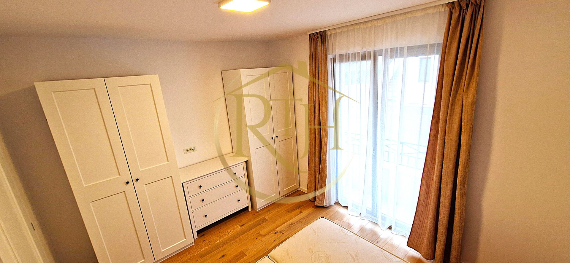 Apartament 2 camere de inchiriat ,amenajat si mobilat premium-zona Mehala. - Poză 8