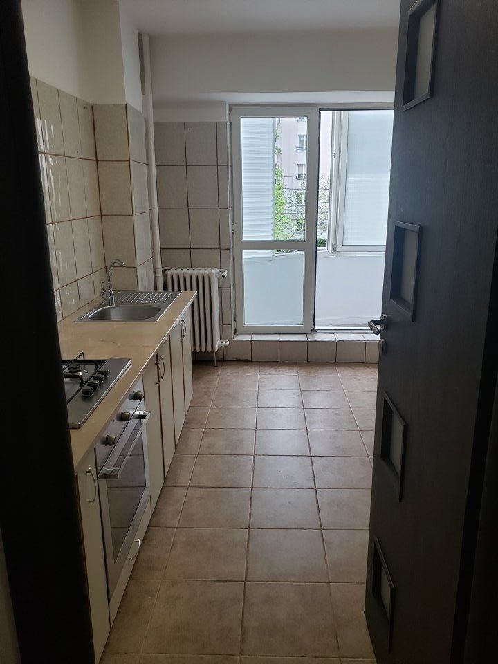 Inchiriez Apartament 2 camere - Poză 6
