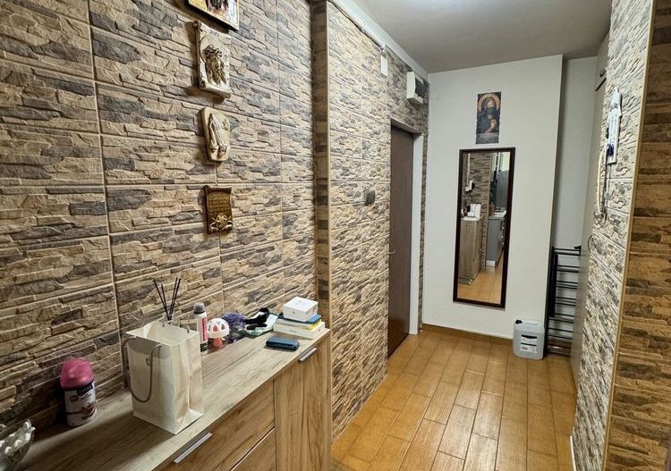 Ap mobilat 50m metrou grivita - parcare libera - Poză 6