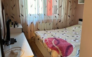 SE VINDE APARTAMENT 3 CAMERE, MICRO 38, 63.000 EURO - Poză 5