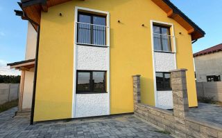 Duplex 81 mp cu 4 camere in Mosnita Veche - Poză 8
