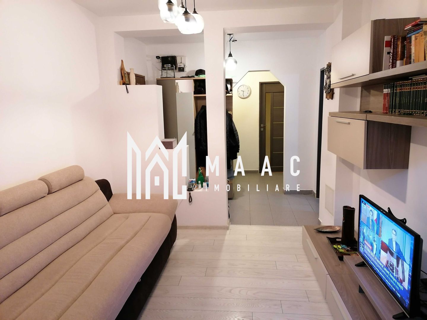 Apartament 4 camere | Decomandat | Balcon | Vasile Aaron - Poză 1