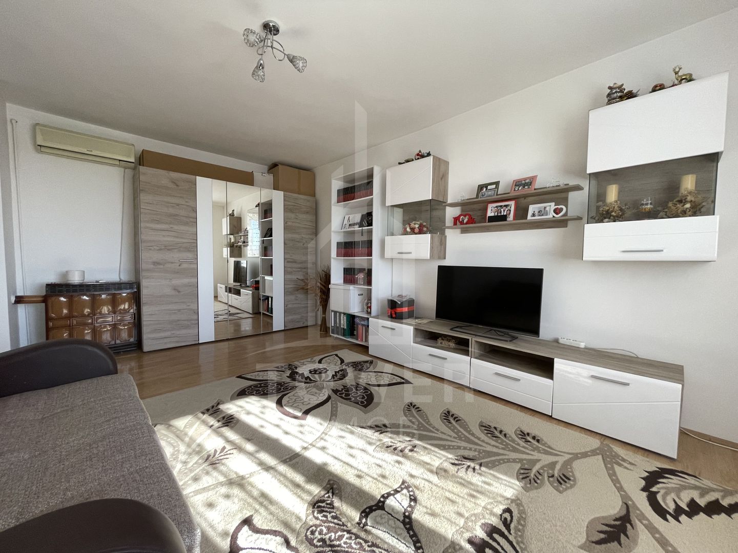 Apartament 1 camera | Turnisor | Comision 0% - Poză 1