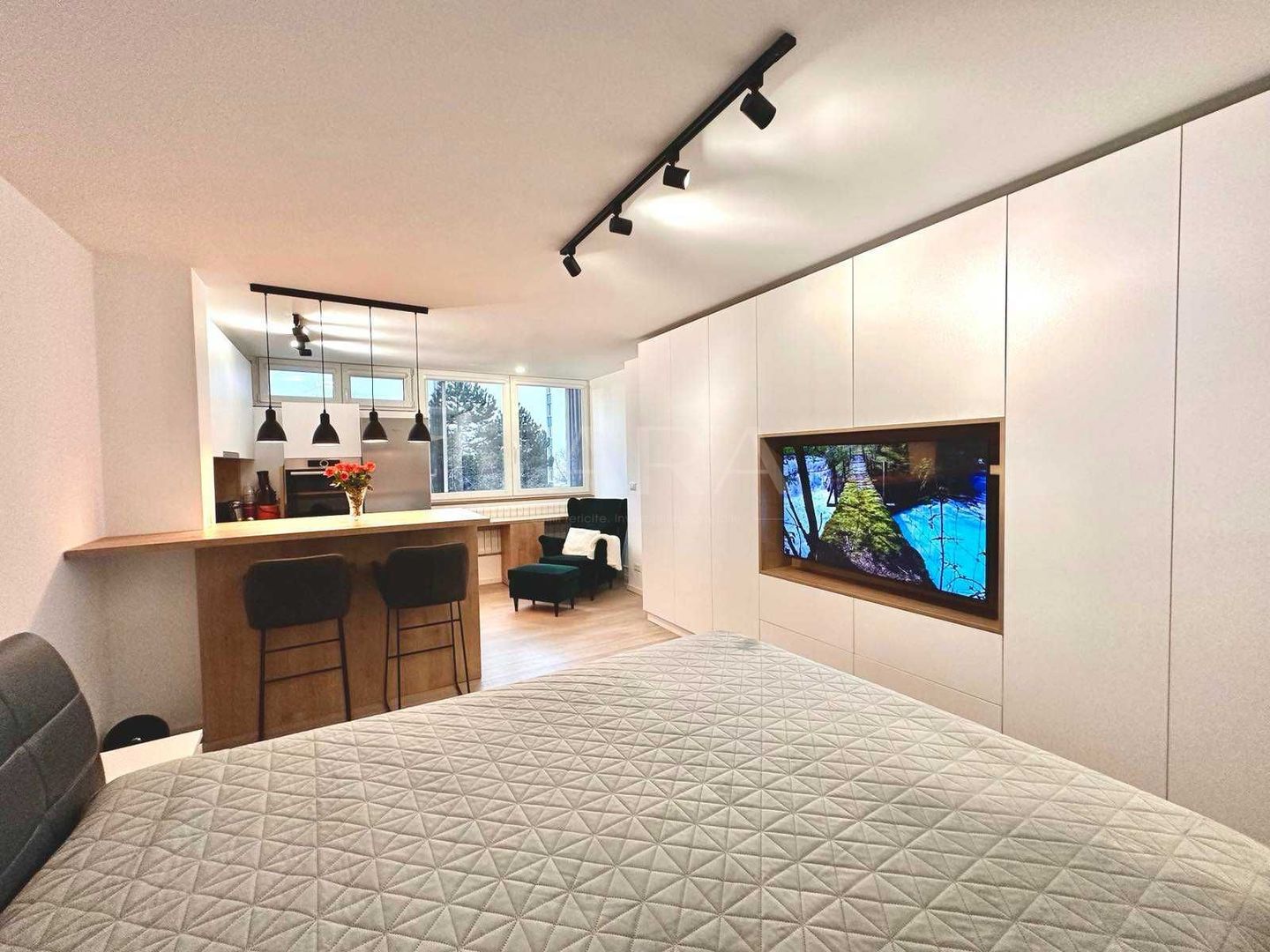 Apartament modern, cu saună, renovat complet, zona Iulius Mall. - Poză 4