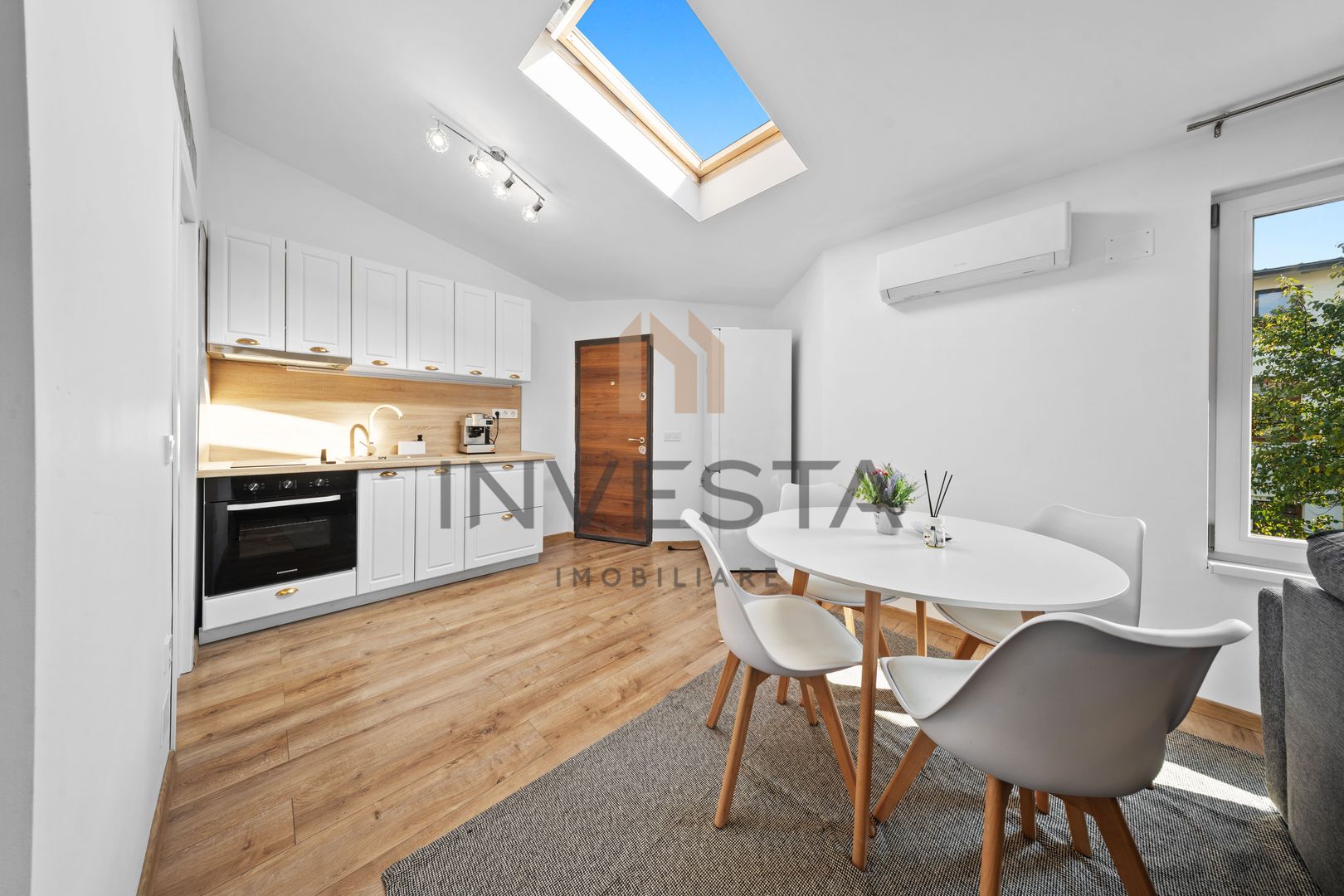 Apartament 3 camere cu 40 mp terasa, la 2 minute de Piata Unirii! - Poză 5