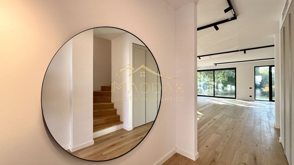 Vila cu 5 camere  *366mp* / Curte privată + piscina*315mp*/ Pipera - Lake View - Poză 13