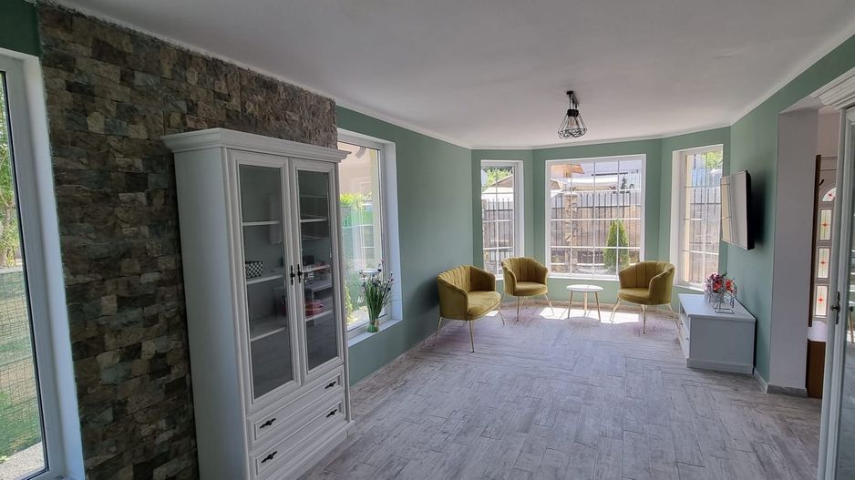 De inchiriat, vila noua - Bariera  Traian - Lacul Brates - Poză 8