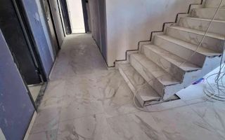 Apart 3 camere decomandat 92 mp,79000 euro - Poză 5