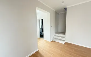 Bucovăț-Duplex 4 Camere-La Cheie - Poză 20