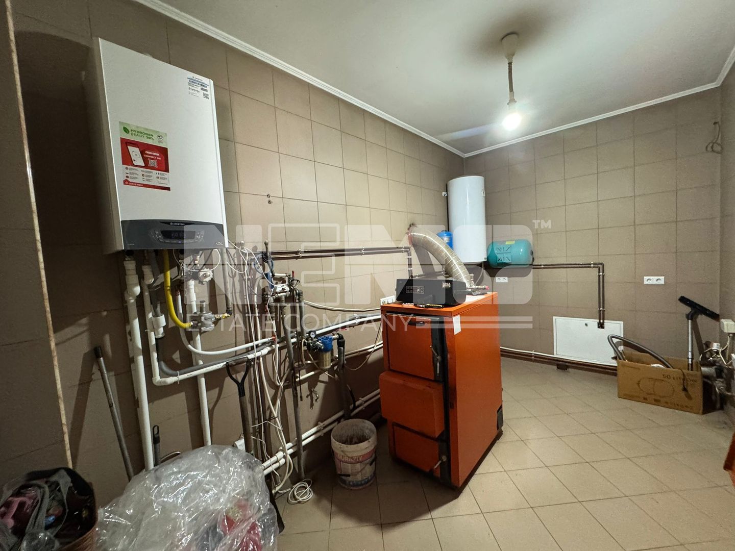 CASĂ DE VÂNZARE | LUNCUȘOARA, UDEȘTI, JUDEȚUL SUCEAVA | PREȚ: 350.000€ - Poză 21