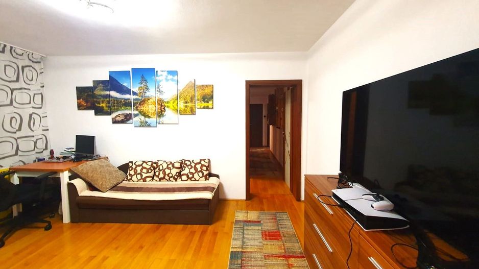 Central, 4 camere, etaj 1, mobilat si utilat - Poză 1