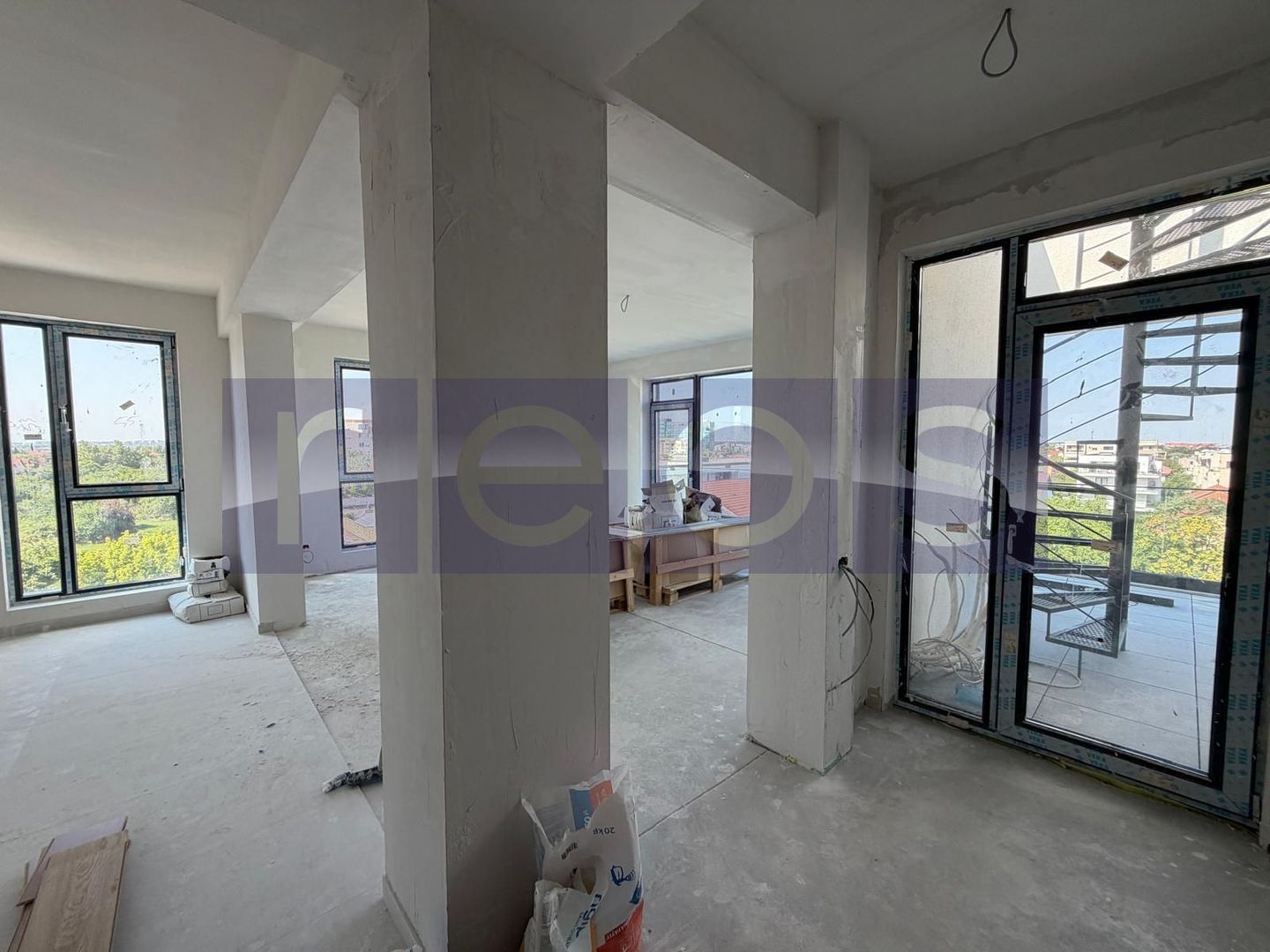 VANZARE APARTAMENT LA CHEIE | 3CAMERE | 84.3MP | TERASA 54MP | PARCARE - Poză 6