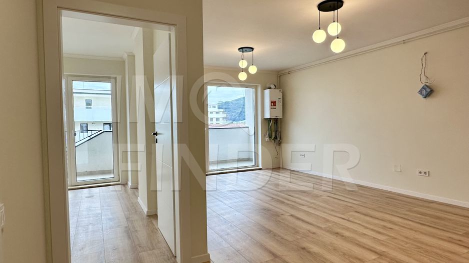 Vanzare 2 camere Floresti, IMOBIL PREMIUM, zona centrala cu CF - Poză 4