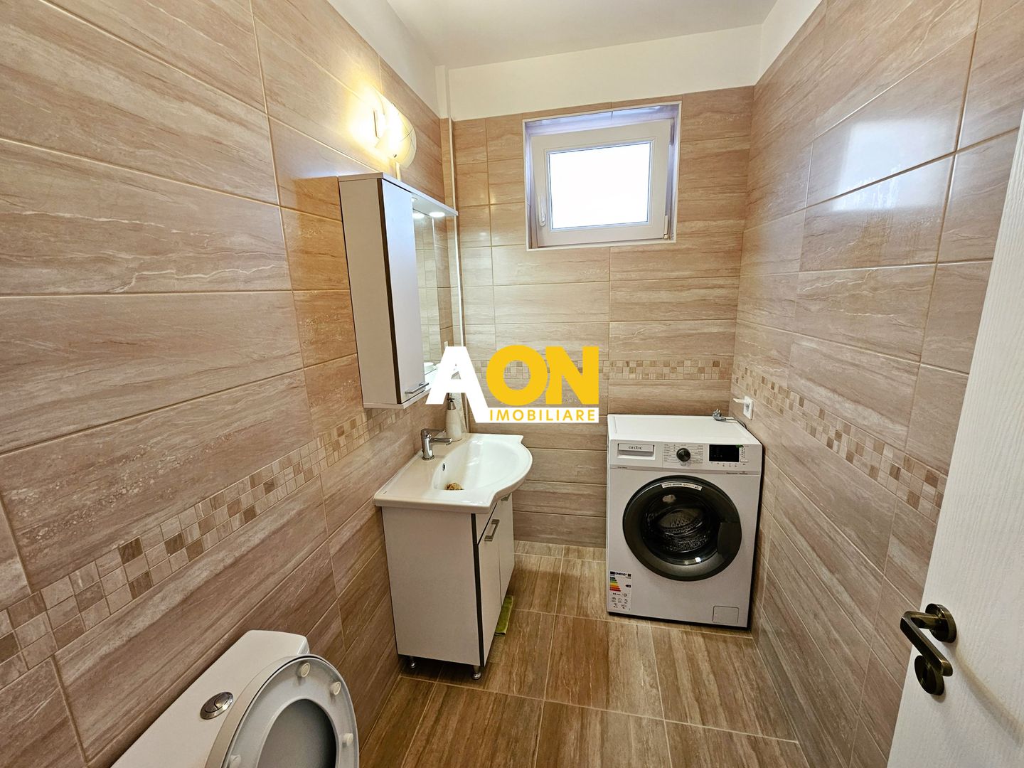 Penthouse 4 camere, mobilat, 100 mp utili + terasa 88 mp, ultracentral - Poză 11