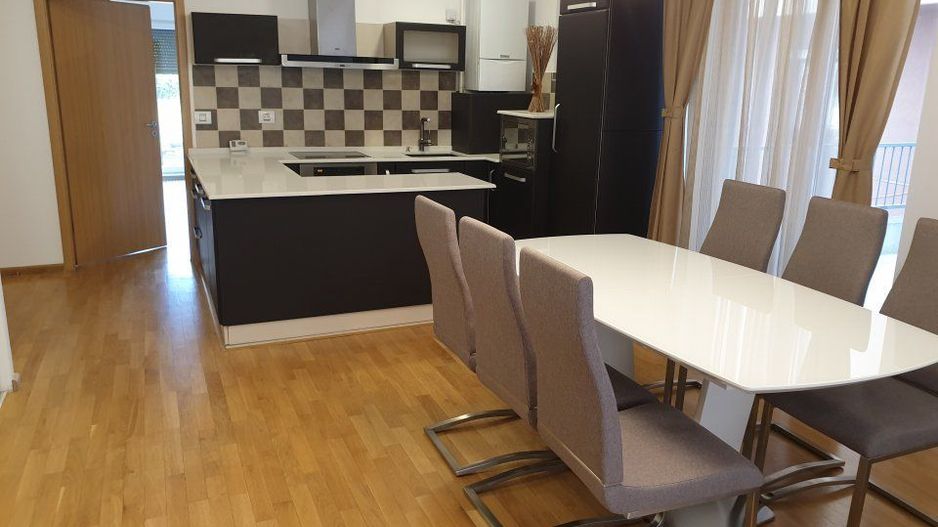 Apartament cu gradina Soseaua Nordului 159mp - Poză 5