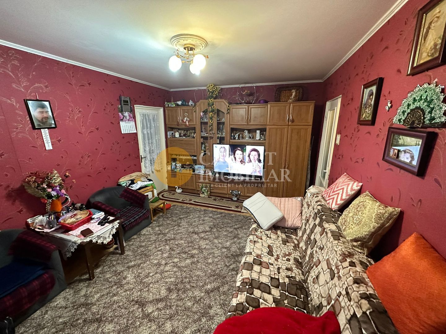 Apartament cu 4 camere - Etaj 1 - Mobilat si Utilat - zona Olimp - Poză 2