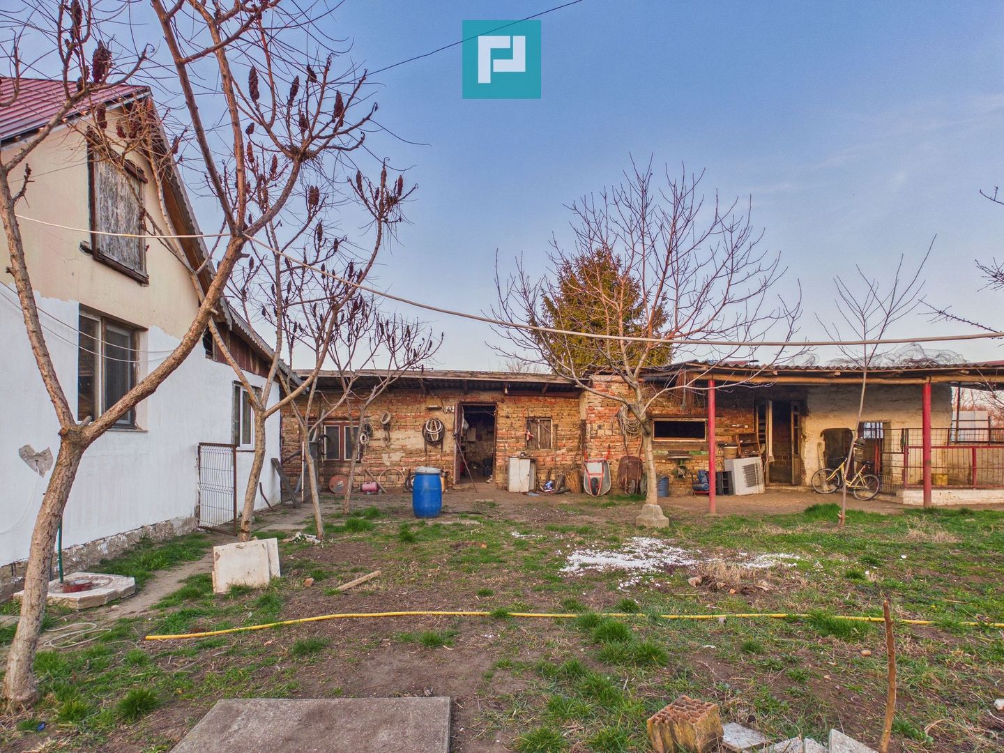 Casă din 2 corpuri cu 5 camere în  Lőkösháza - Poză 12