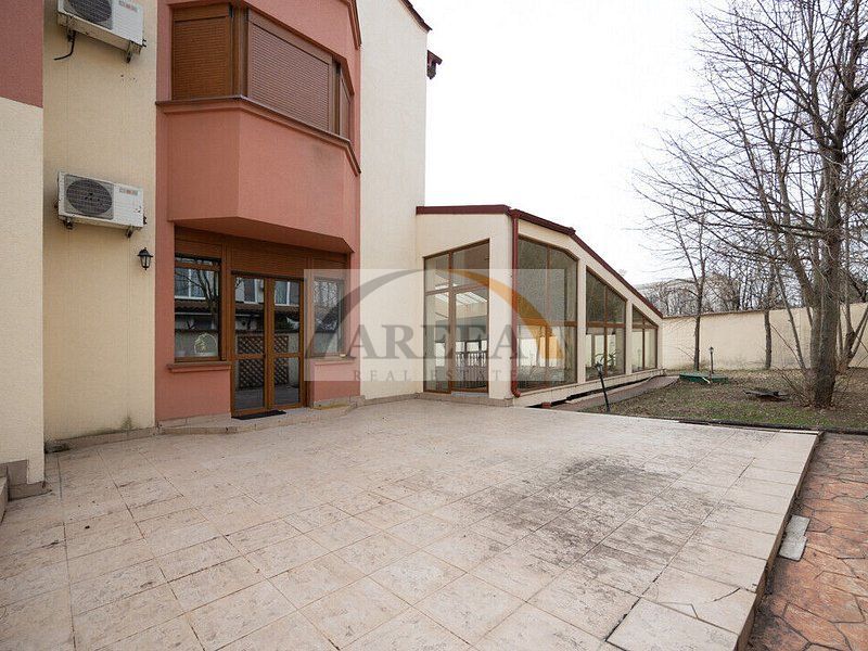 Vila cu 750 mp utili si teren de 1.480 mp in Erou Iancu Nicolae - Poză 11