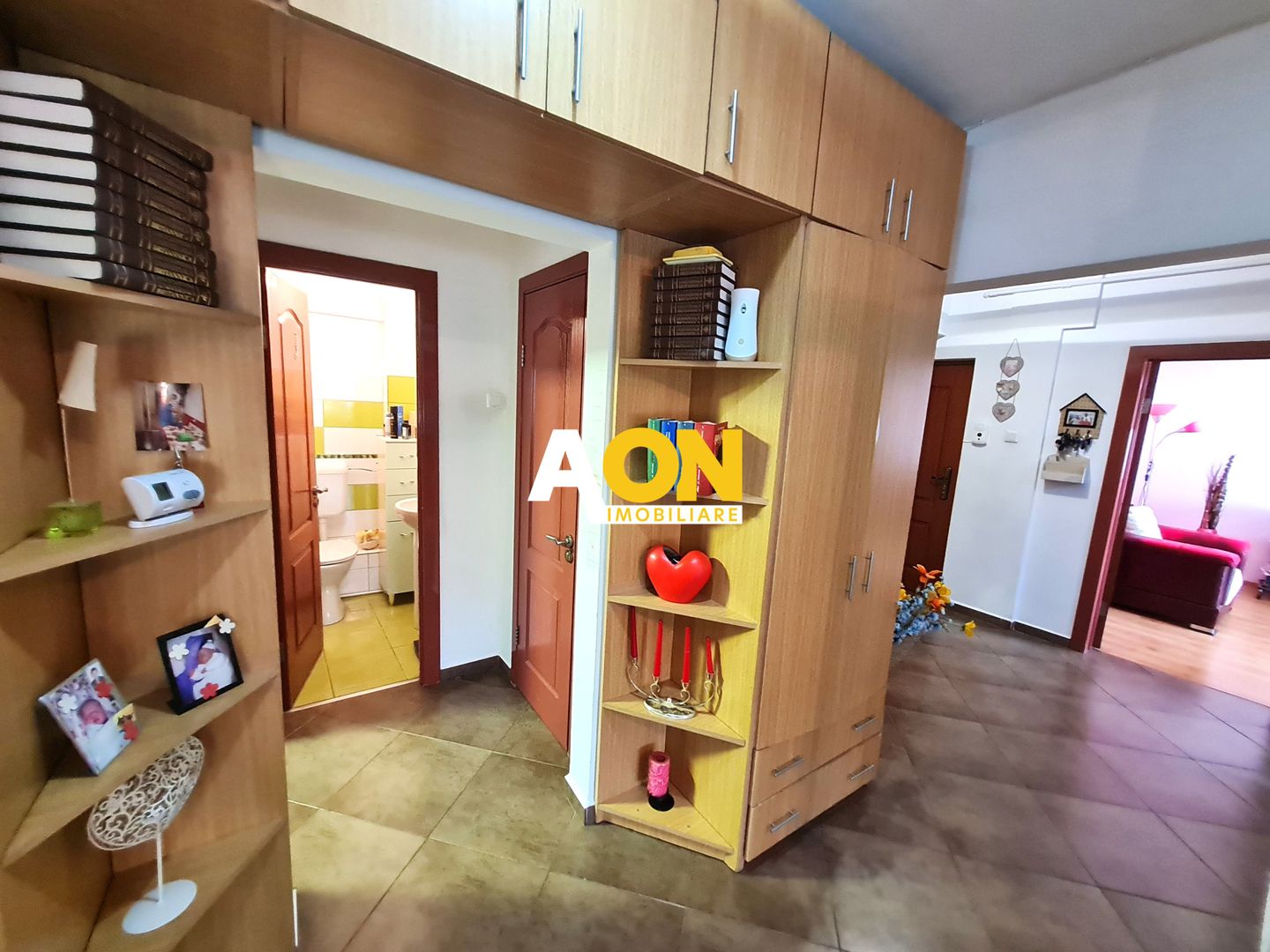 Apartament 4 Camere, Et 3, 82 mp, Decomandat, Mobilat, Utilat, Cetate - Poză 9