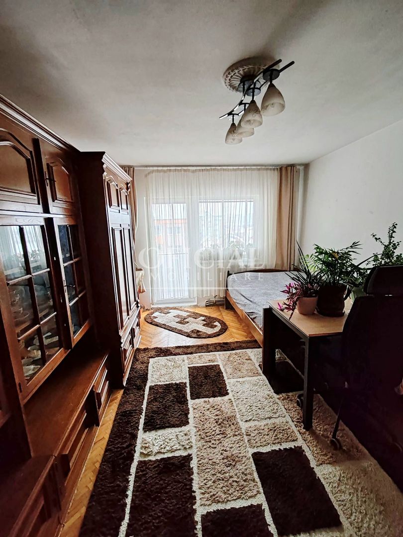 Apartament 3 Camere | Decomandat | 65 mp | Etaj 3/4 | Intre Lacuri - Poză 2