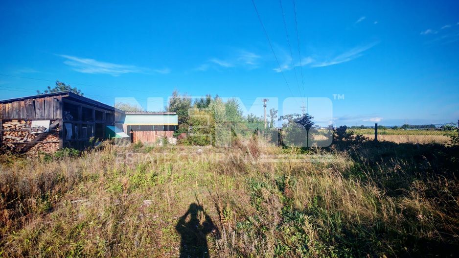 Teren intravilan | 25 ari | Front stradal 20 m | Rădăuți - Poză 2