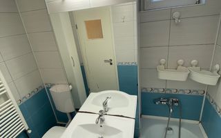 Etaj intermediar. Mobialt si utilat. Cu centrala proprie - Poză 9