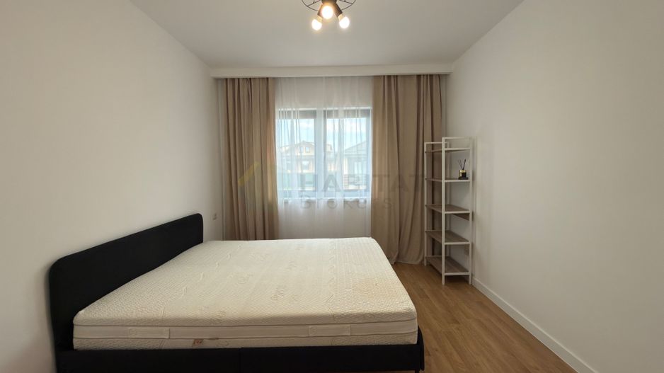 Vilă modernă cu 5 camere de închiriat în Corbeanca - Poză 16