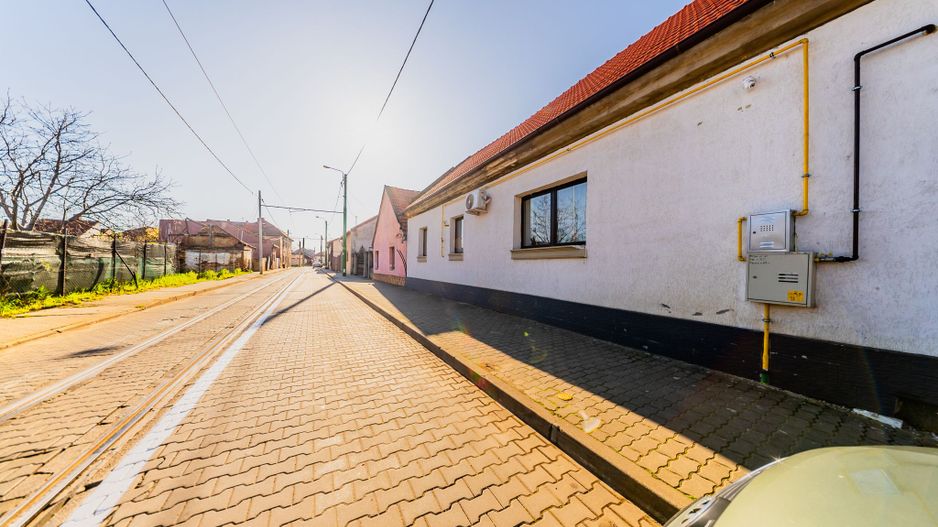 Apartament 3 camere la casa foarte spatios comision 0% - Poză 13