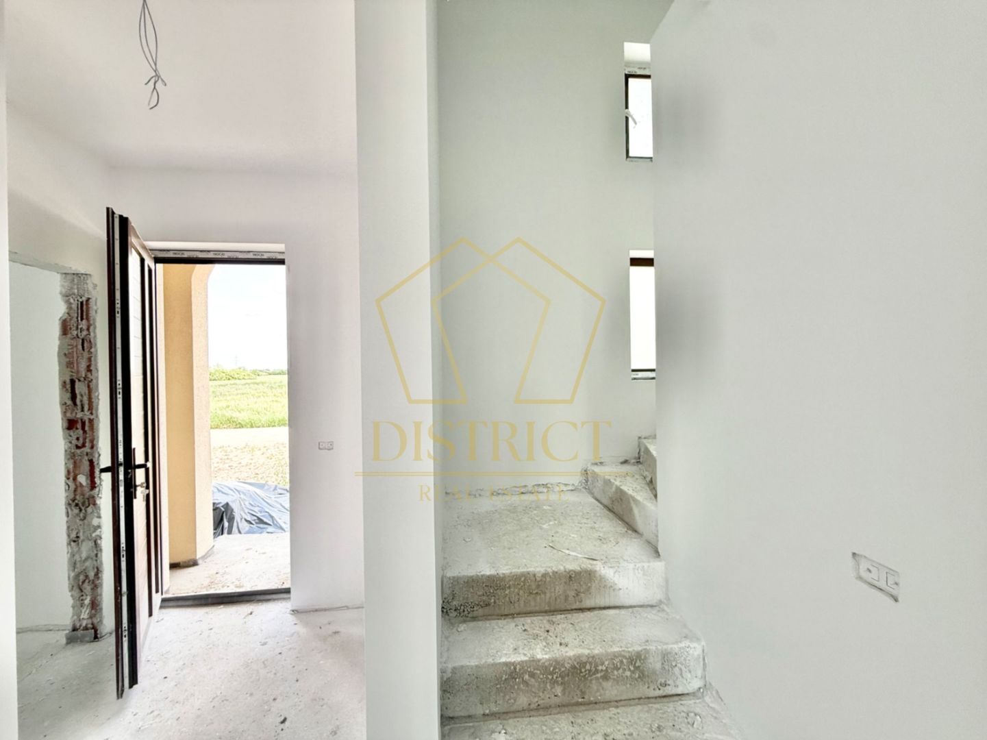 Duplex spatios cu 4 camere | Covaci - Poză 11