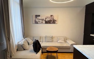 Apartament renovat cu curte comună în zona Piața Mihai Viteazul. - Poză 5