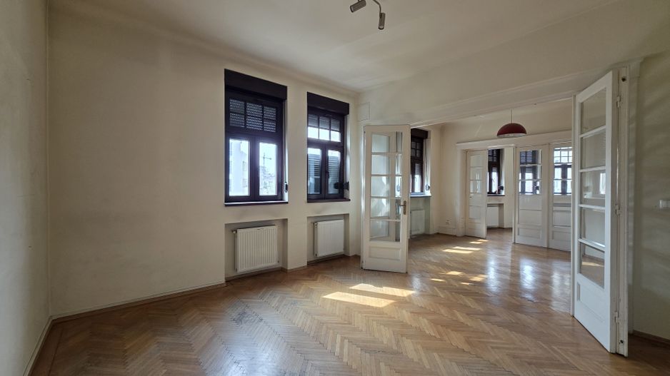 Apartament 4 camere de inchirat Armenasca Romana - Poză 1