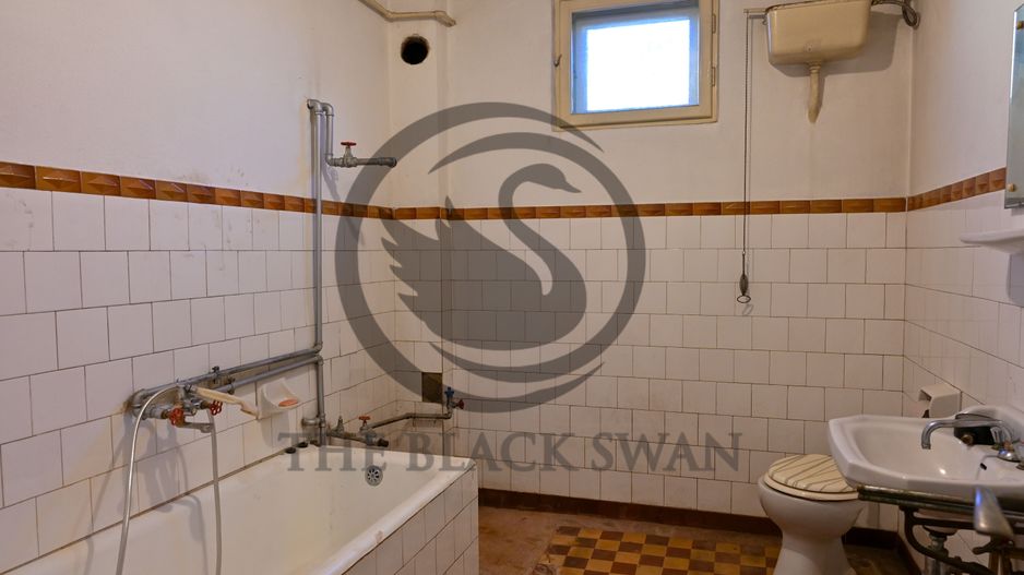 Casa cu 6 camere de vanzare | Zona Ultracentrala, Baicoi | Comision 0% - Poză 21